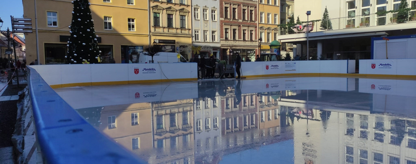 Fireshow na start lodowiska. Ruszamy 27 grudnia