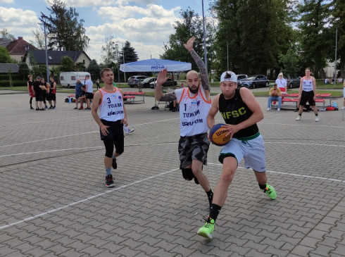 Calvados najlepszy w Streetballu Brzeskim